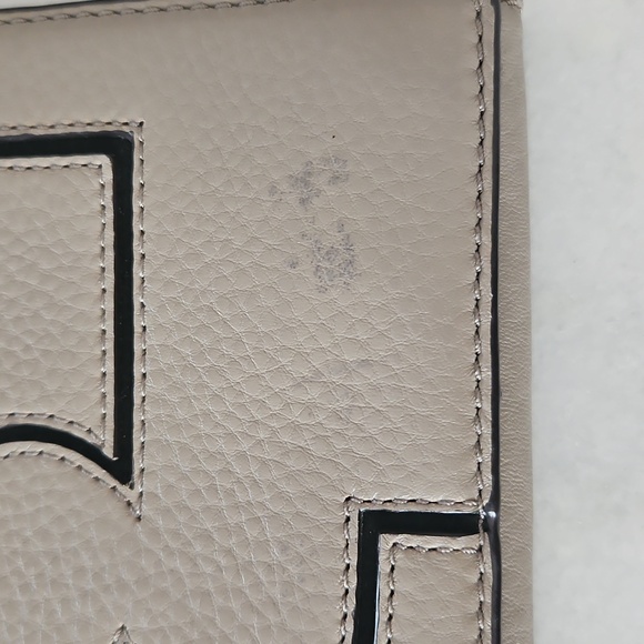 Tory Burch Clutch w/ Chain & Insert - Picture 5 of 13